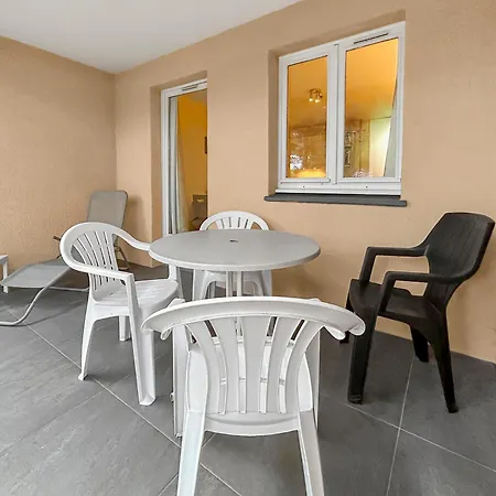בית נופש Ensoleillee Avec Piscine Saint-Raphaël