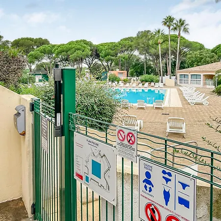 בית נופש Ensoleillee Avec Piscine Saint-Raphaël