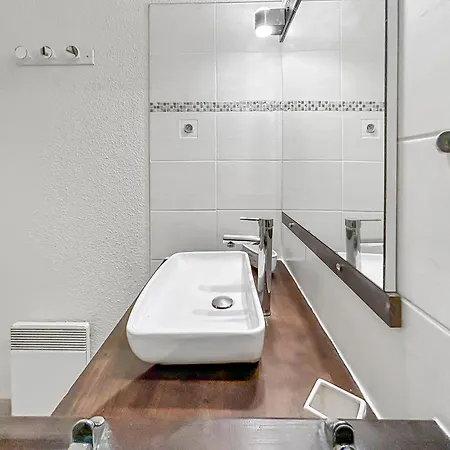 בית נופש Ensoleillee Avec Piscine Saint-Raphaël