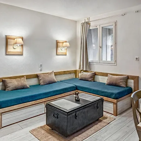 Ensoleillee Avec Piscine Holiday home